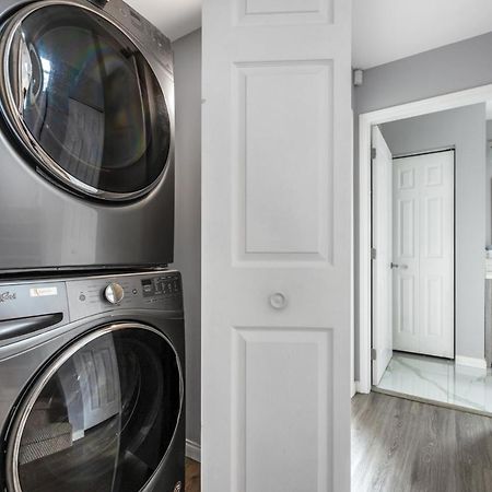 Stylish Dual Bedroom Suite In Van West Vancouver Ngoại thất bức ảnh
