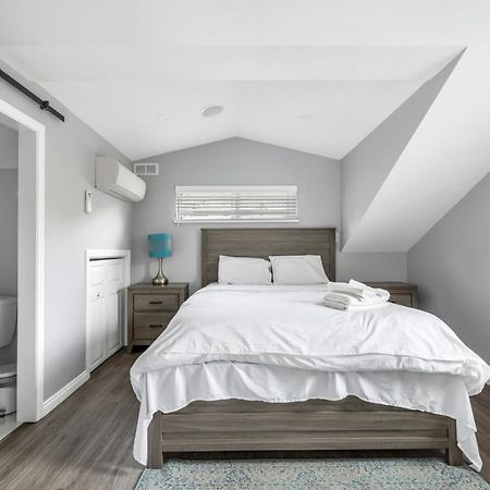 Stylish Dual Bedroom Suite In Van West Vancouver Ngoại thất bức ảnh