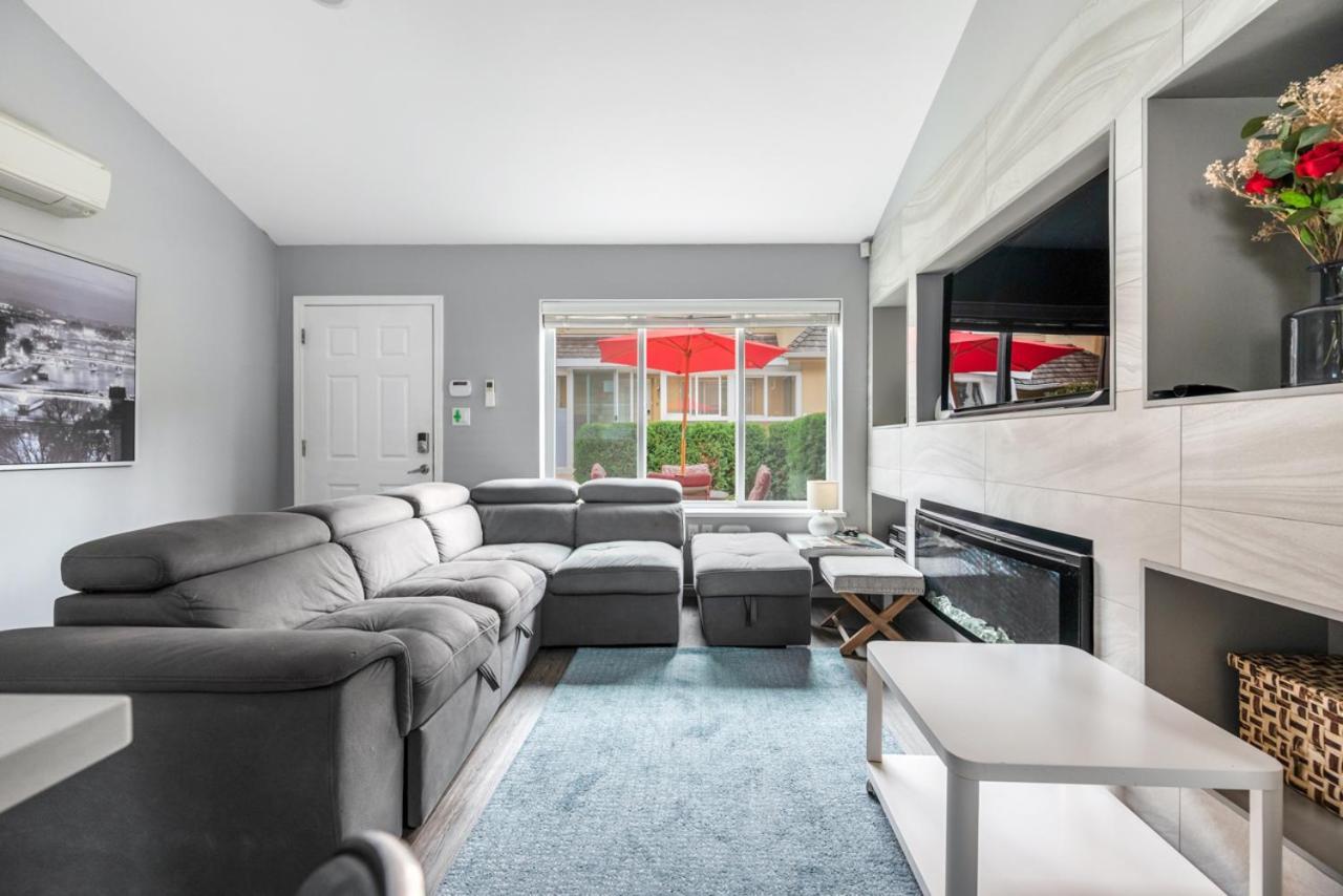 Stylish Dual Bedroom Suite In Van West Vancouver Ngoại thất bức ảnh