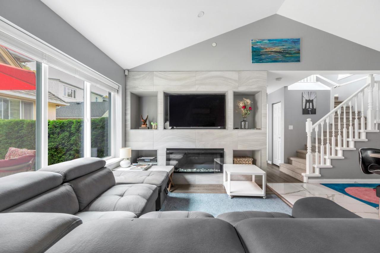 Stylish Dual Bedroom Suite In Van West Vancouver Ngoại thất bức ảnh